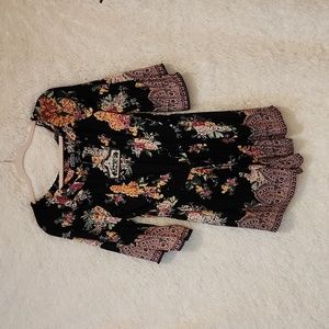 NWT Angie Floral L Romper
